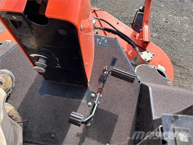 Jacobsen R311T 4x4 Ride-On Lawn Mower Mauriņa traktors
