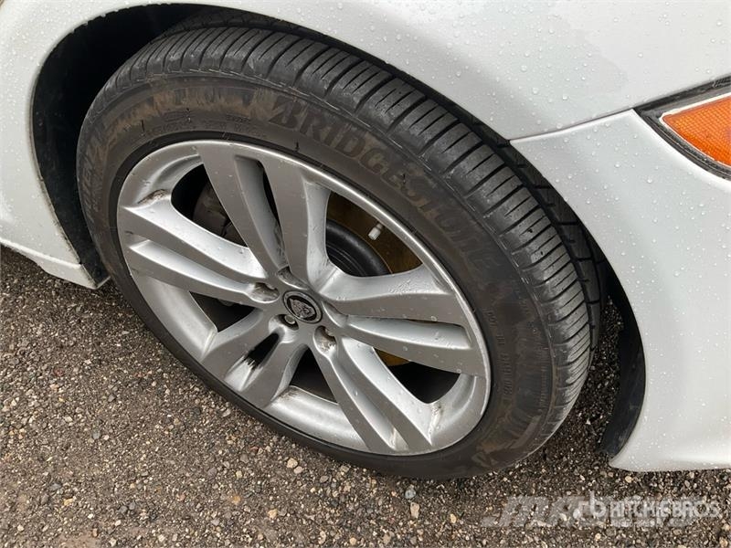 Jaguar XJ XJL Automobile Автомобілі