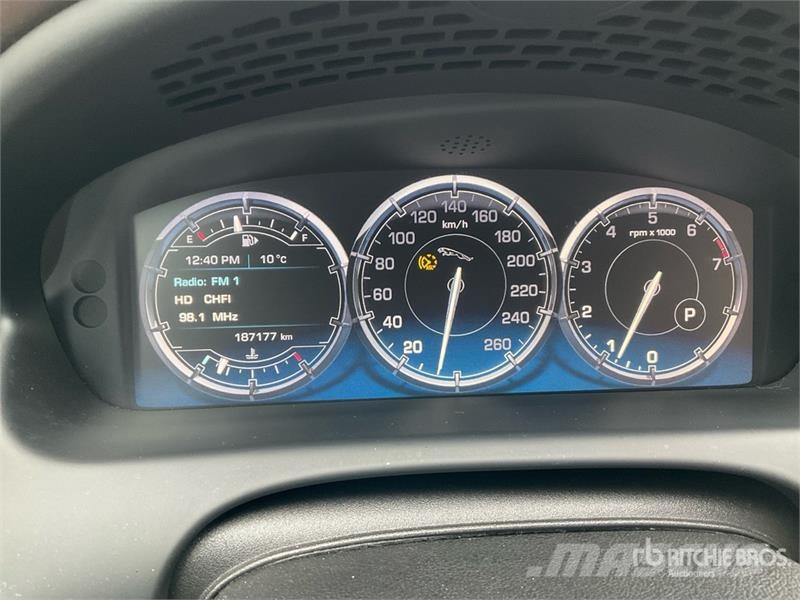 Jaguar XJ XJL Automobile Автомобілі