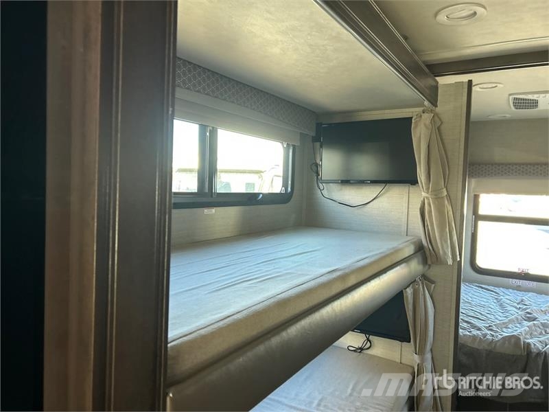 Jayco GreyHawk M-31FSP Motor Home Kamperi i kamp prikolice