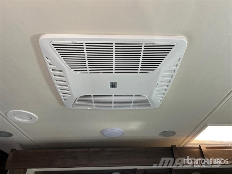 Jayco GreyHawk M-31FSP Motor Home Kamperi i kamp prikolice
