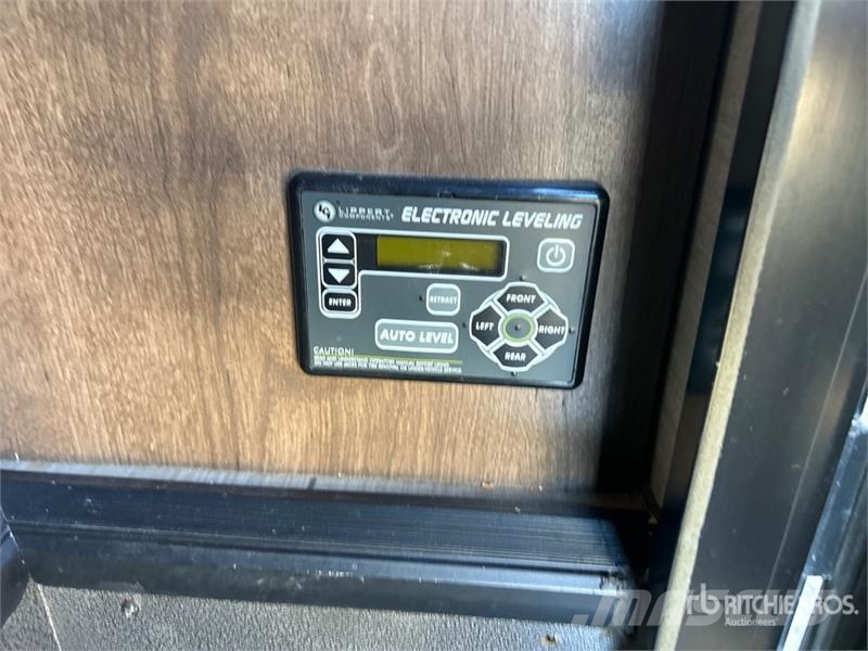Jayco GreyHawk M-31FSP Motor Home Kamperi i kamp prikolice