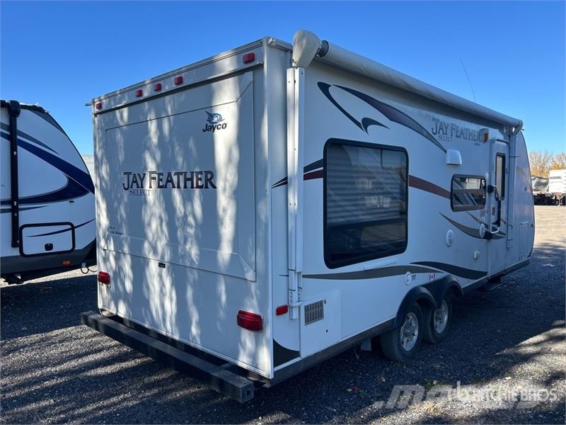 Jayco Jay Feather 20 ft T/A Travel Trailer Muud haagised