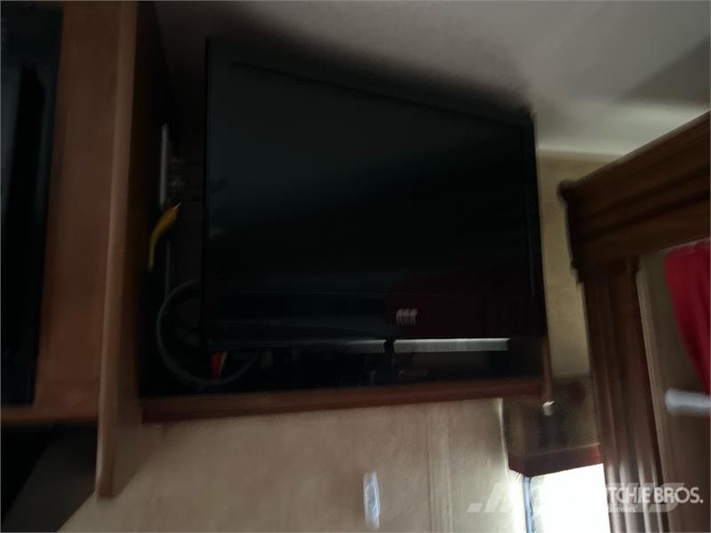 Jayco Jay Feather 20 ft T/A Travel Trailer Muud haagised