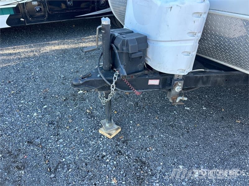 Jayco Jay Feather 20 ft T/A Travel Trailer Muud haagised