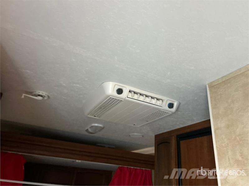 Jayco Jay Feather 20 ft T/A Travel Trailer Muud haagised