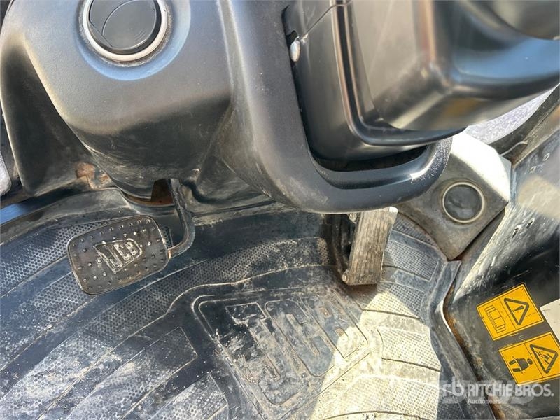 JCB 407 Iekrāvēji uz riteņiem
