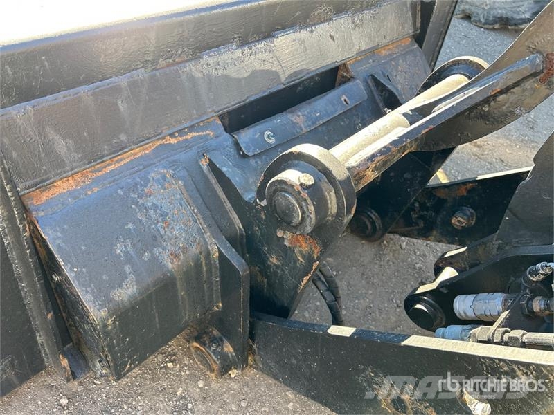 JCB 407 Iekrāvēji uz riteņiem