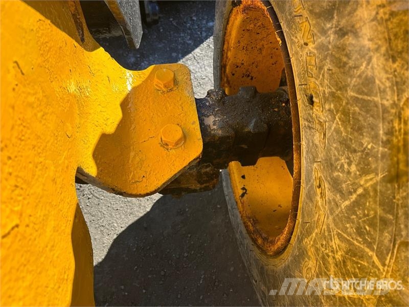 JCB 407 Iekrāvēji uz riteņiem
