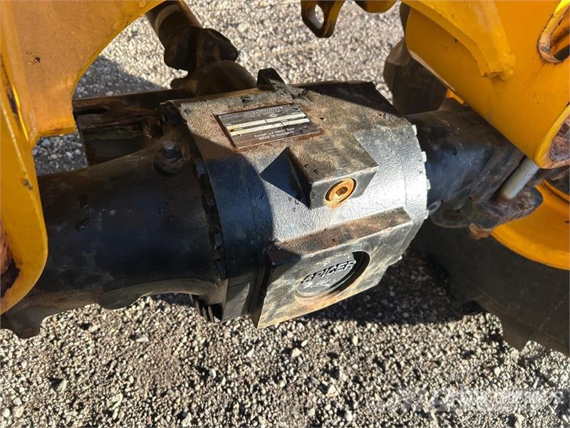 JCB 407 Gumikerekes homlokrakodók