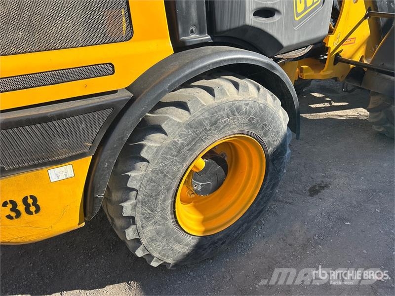 JCB 407 Iekrāvēji uz riteņiem