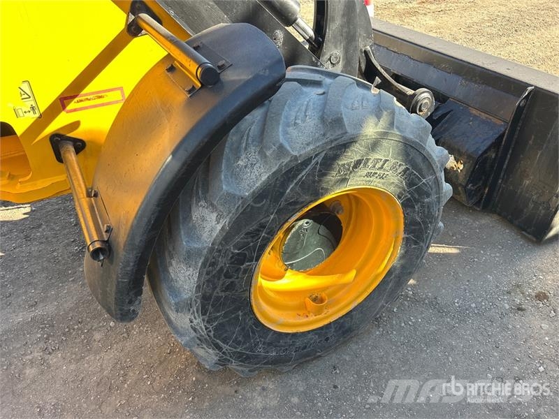 JCB 407 Iekrāvēji uz riteņiem