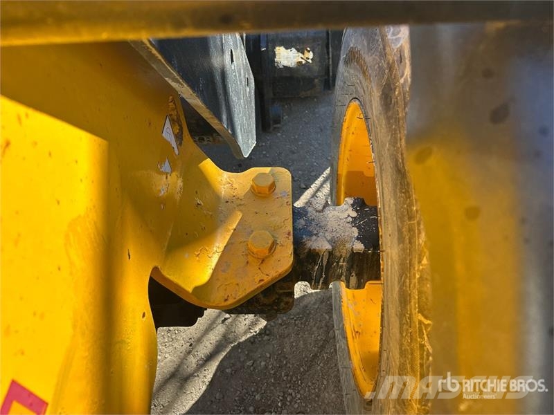JCB 407 Iekrāvēji uz riteņiem