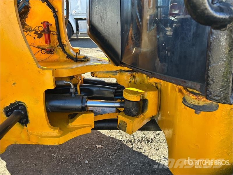 JCB 407 Iekrāvēji uz riteņiem