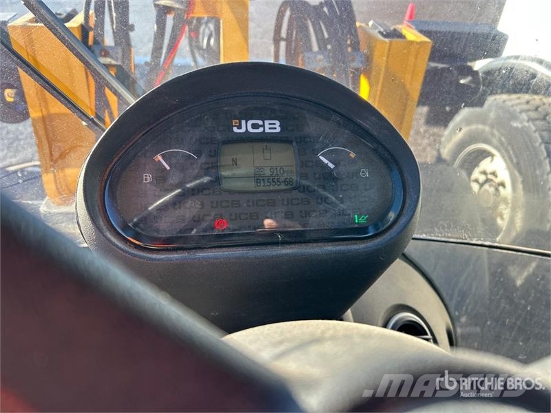 JCB 407 Gumikerekes homlokrakodók