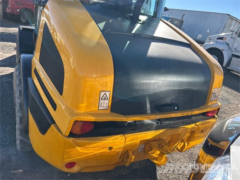 JCB 407 Iekrāvēji uz riteņiem