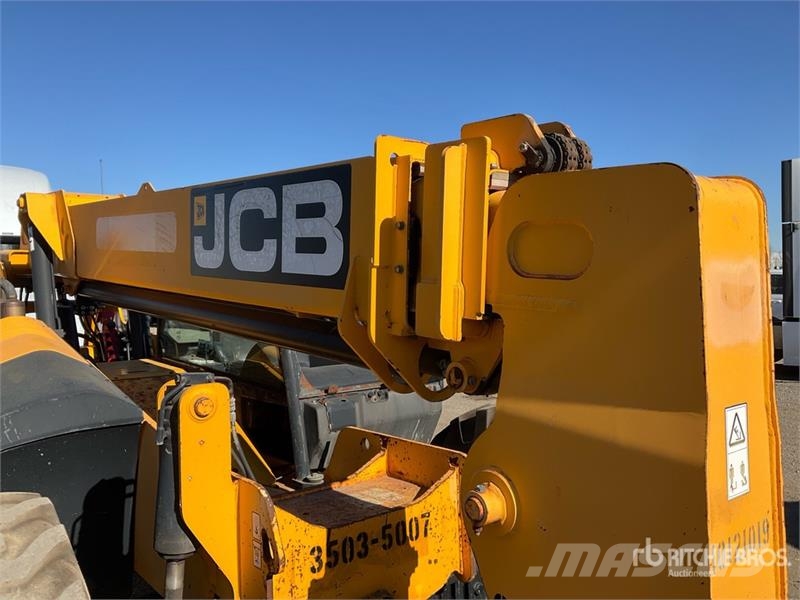 JCB 507-42 Teleskopiskie manipulatori