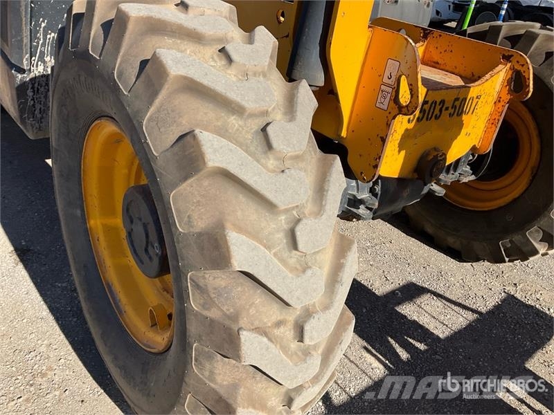 JCB 507-42 Teleskopiskie manipulatori