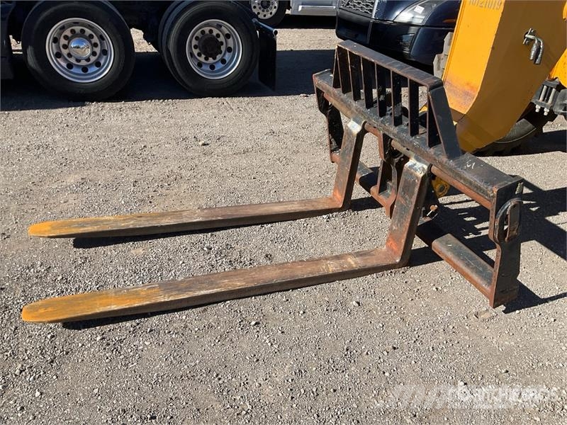 JCB 507-42 Teleskopiskie manipulatori