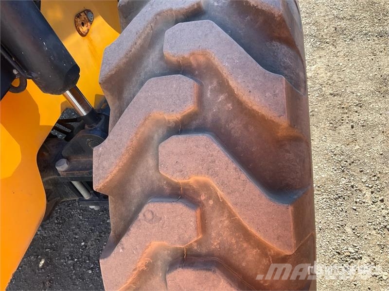 JCB 507-42 Teleskopiskie manipulatori