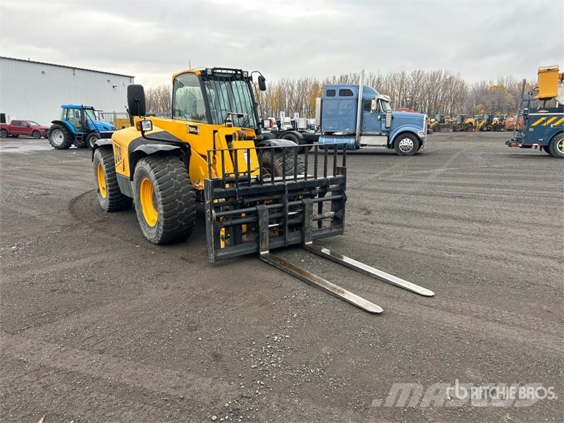JCB 541-70 مناولات متداخلة