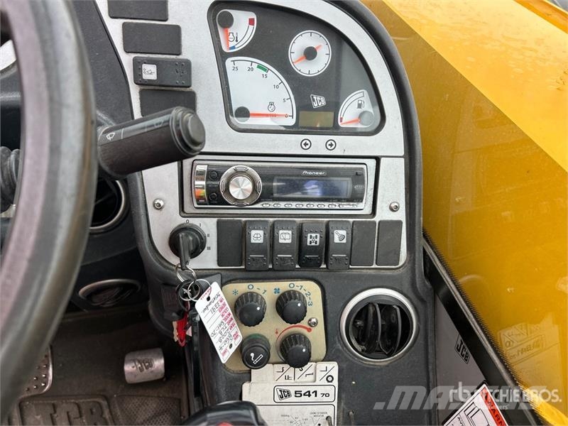 JCB 541-70 مناولات متداخلة