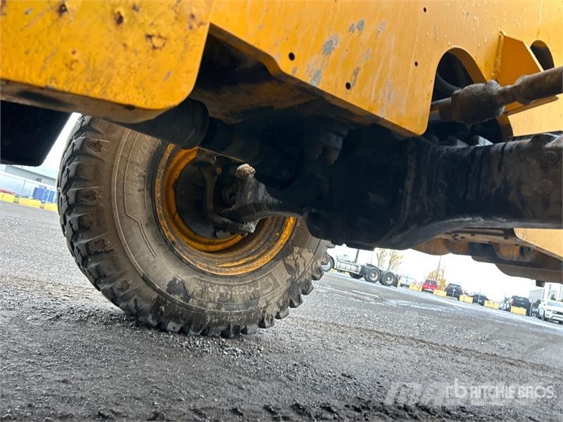 JCB 541-70 مناولات متداخلة