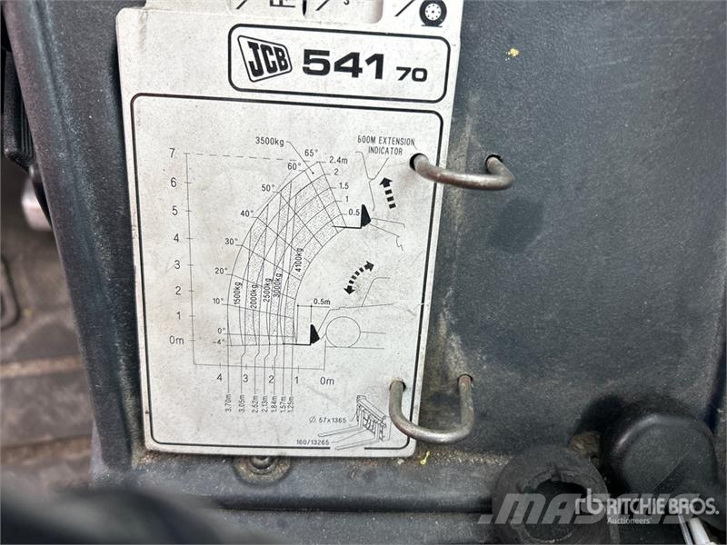 JCB 541-70 مناولات متداخلة