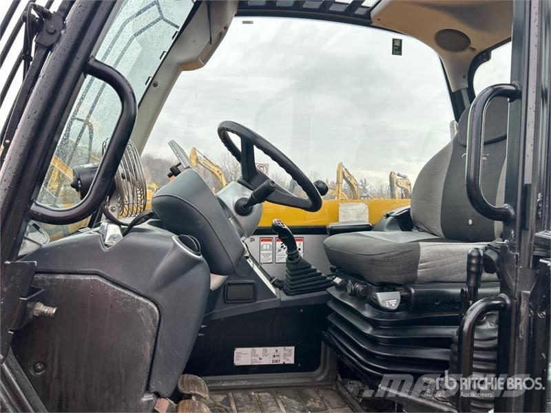 JCB 541-70 مناولات متداخلة