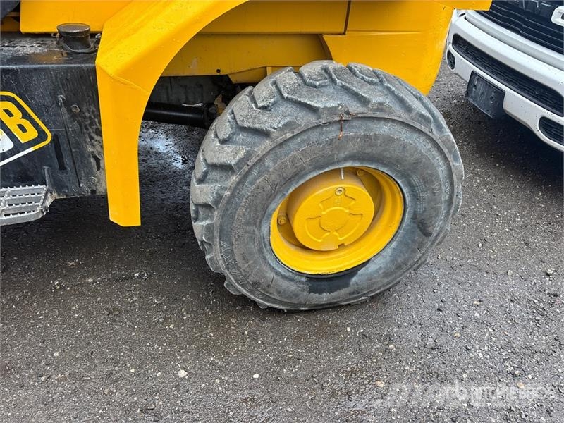 JCB 940 8000 lb 4x2 Rough Terrain Forklift Навантажувачі підвищеної прохідності