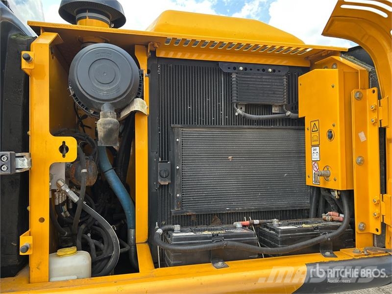 JCB JS190 LC Tracked Excavator Crawler excavators