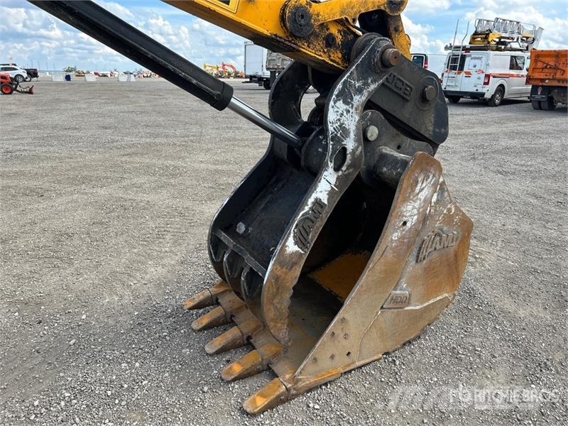 JCB JS190 LC Tracked Excavator Crawler excavators