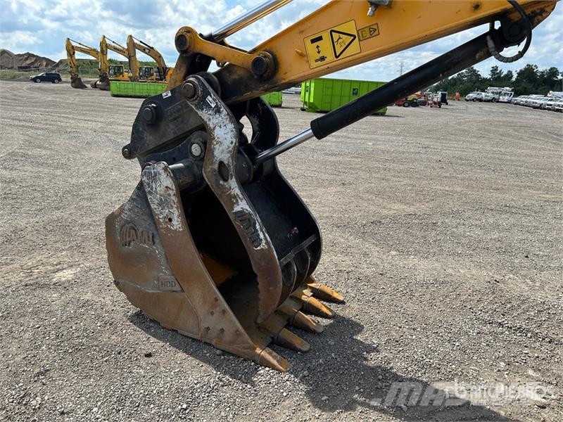 JCB JS190 LC Tracked Excavator Crawler excavators
