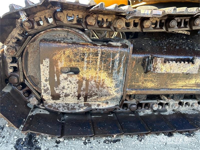 JCB JZ140LC Tracked Excavator Excavadoras sobre orugas