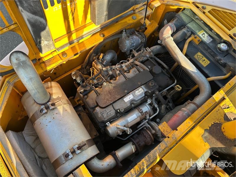 JCB JZ140LC Tracked Excavator Excavadoras sobre orugas