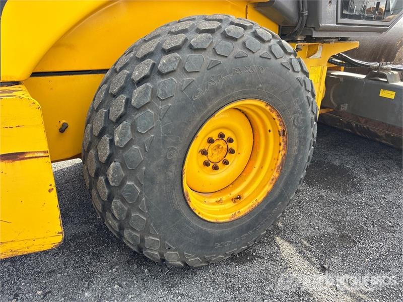JCB VM132 Smooth Drum Compactor Грунтові котки