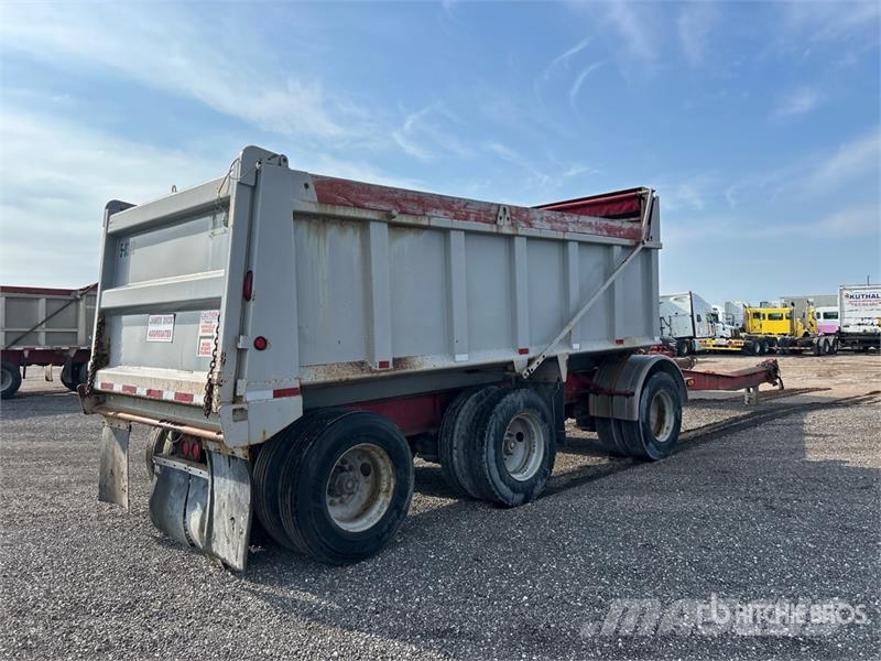 JCTR 17 ft Tri/A Pup Dump Trailer Bañera