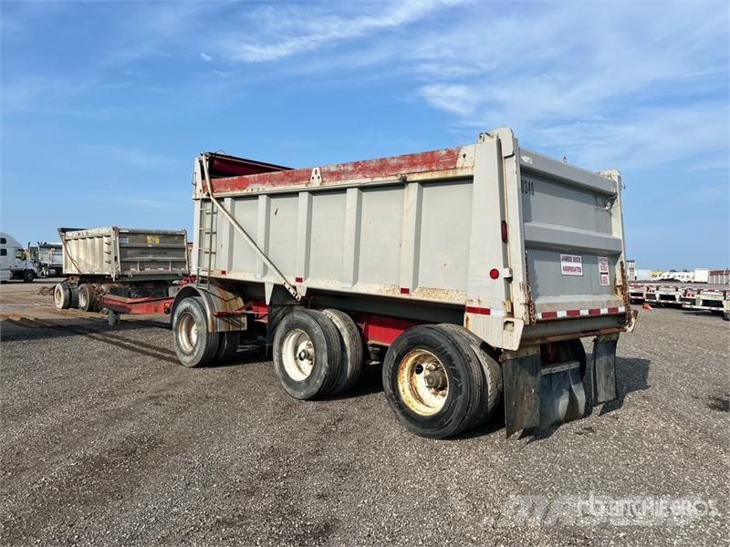 JCTR 17 ft Tri/A Pup Dump Trailer Bañera