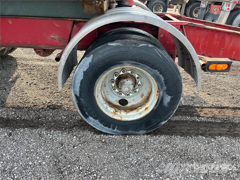 JCTR 17 ft Tri/A Pup Dump Trailer Bañera