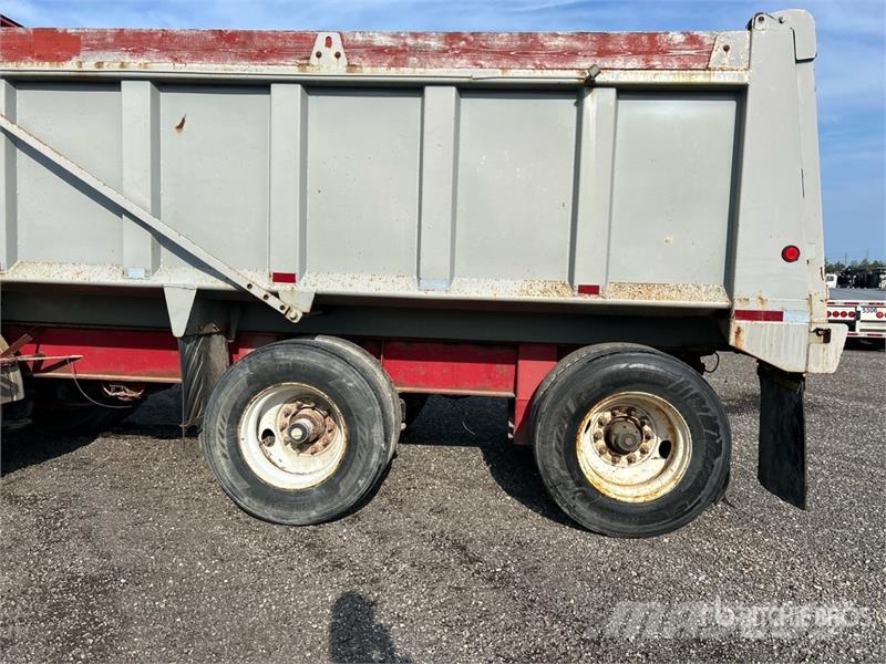 JCTR 17 ft Tri/A Pup Dump Trailer Bañera