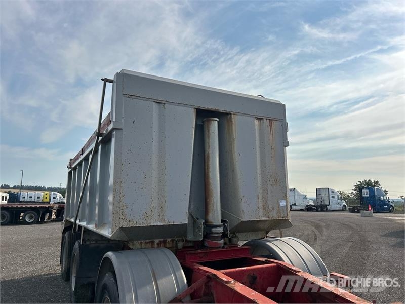 JCTR 17 ft Tri/A Pup Dump Trailer Bañera