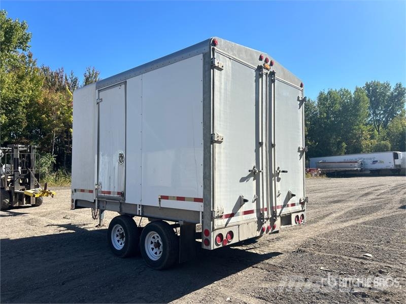 JL Leclerc 03356 13 ft T/A Enclosed Trailer Причепи-фургони