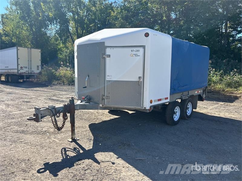 JL Leclerc 08438 11 ft T/A Enclosed Trailer Причепи-фургони