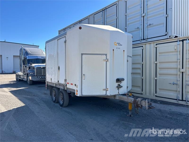  JL Leclerc 13 ft T/A Enclosed Trailer Прицепы-фургоны