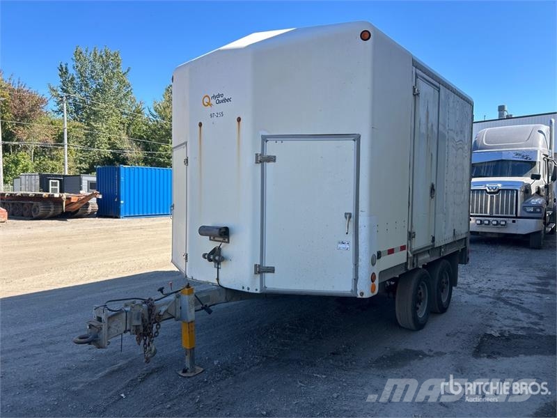  JL Leclerc 13 ft T/A Enclosed Trailer Прицепы-фургоны