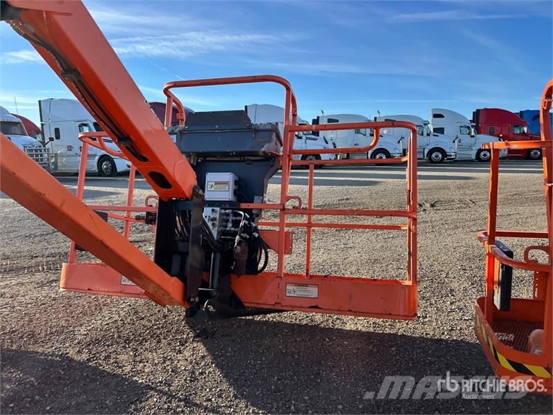 JLG 1200SJP 4WD Diesel Telescopic Boom Lift Nacelles télescopiques