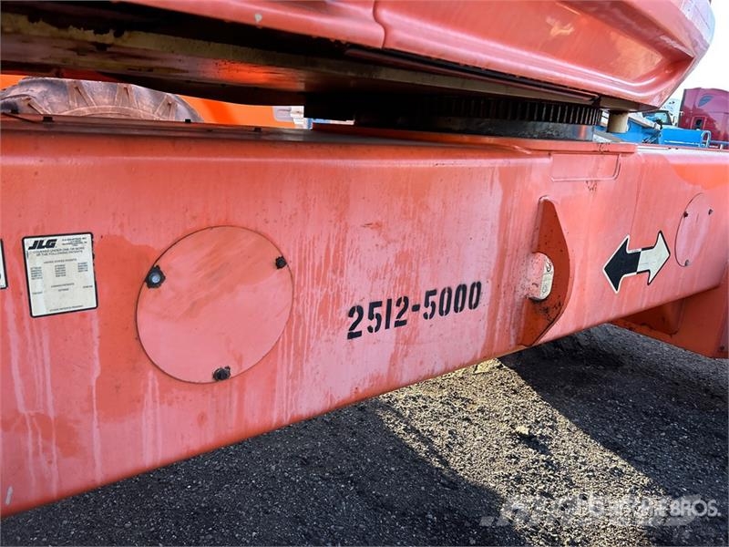 JLG 1200SJP 4WD Diesel Telescopic Boom Lift Nacelles télescopiques
