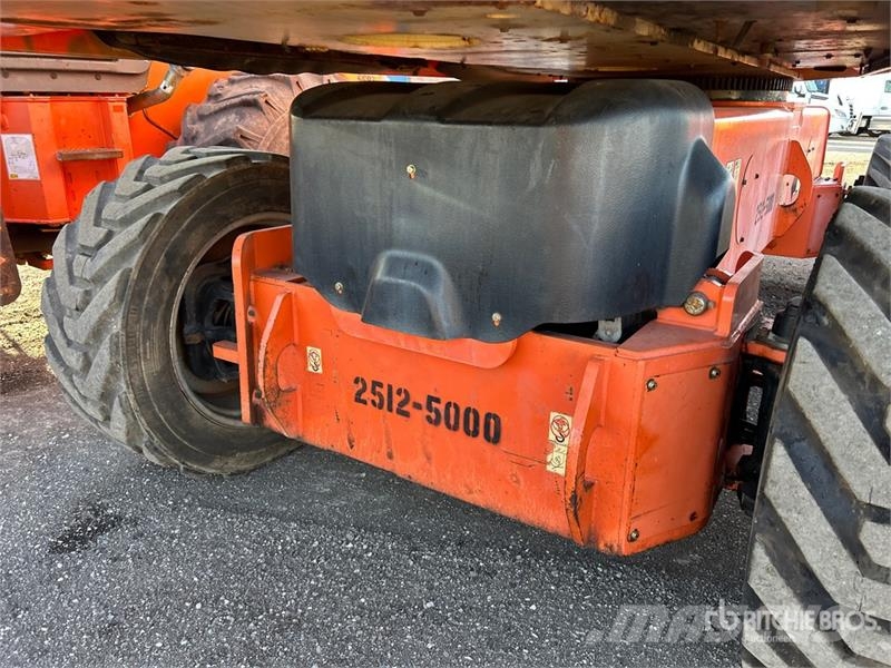JLG 1200SJP 4WD Diesel Telescopic Boom Lift Nacelles télescopiques