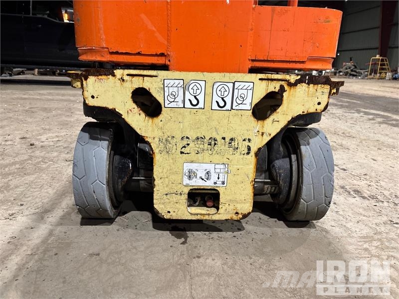 JLG 1230ES Vertical Mast Lift Personenaufzüge
