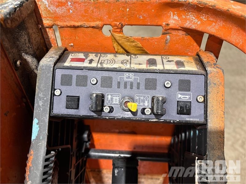 JLG 1230ES Vertical Mast Lift Personenaufzüge